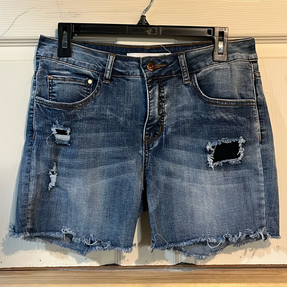 Size 8 women’s jean shorts